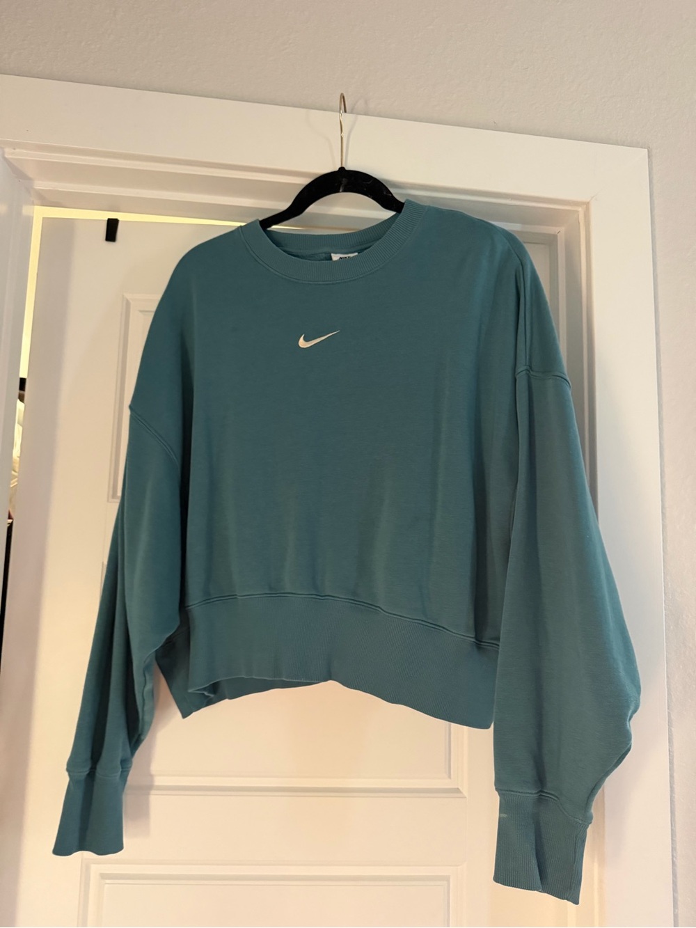 Nike Women's Teal Boxy Crewneck Sweatshirt